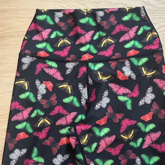 Alice & Olivia Aaron Butterfly Print High Rise Leggings - Picture 7 of 9